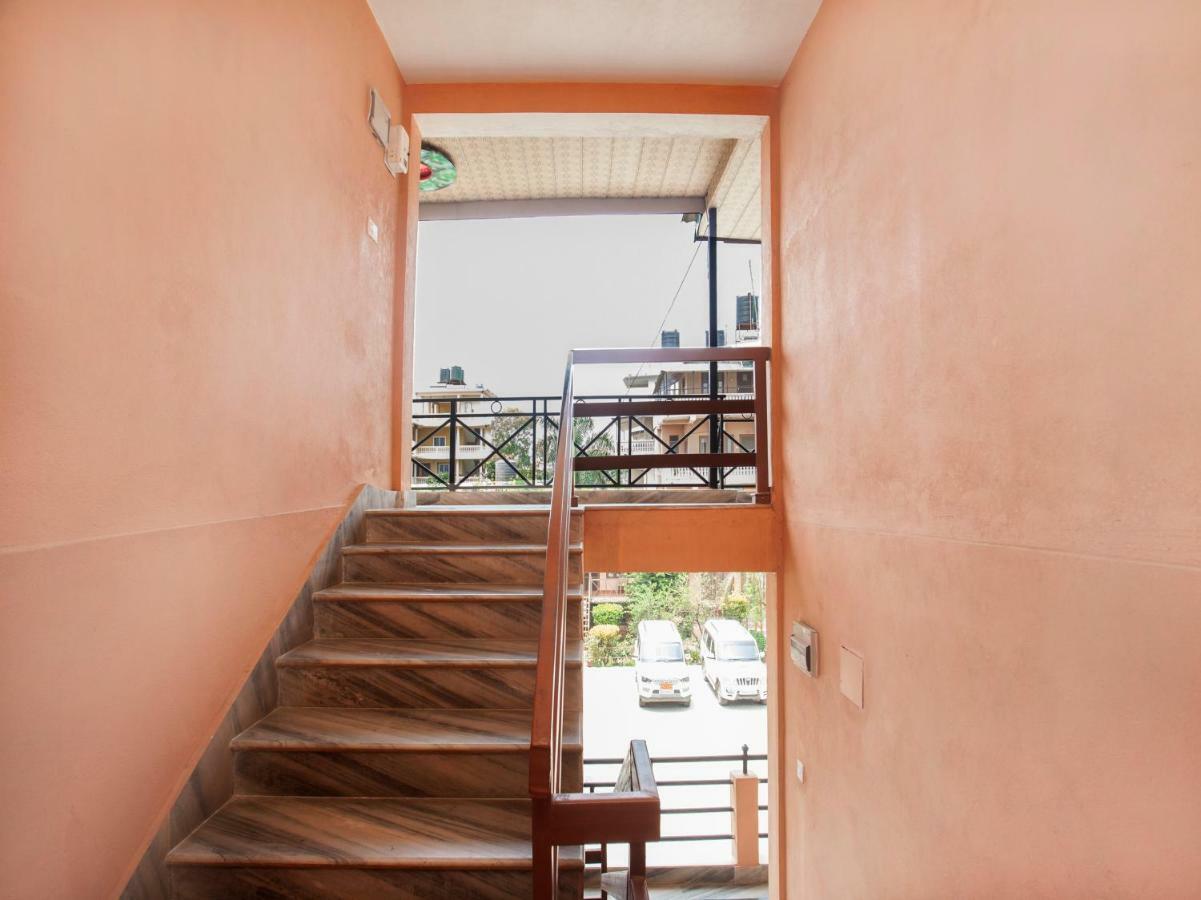 Spot On 486 Hotel Holy Lodge Sauraha Exterior photo